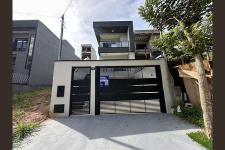 Casa de condomínio à venda com 178m², 3 quartos e 2 vagasFachada