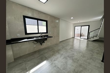 Casa de condomínio à venda com 178m², 3 quartos e 2 vagasCozinha