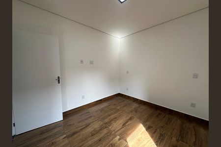 Casa de condomínio à venda com 178m², 3 quartos e 2 vagasSuíte 2