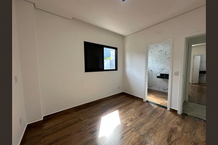 Casa de condomínio à venda com 178m², 3 quartos e 2 vagasSuíte 2