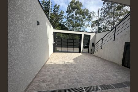 Casa de condomínio à venda com 178m², 3 quartos e 2 vagasGaragem