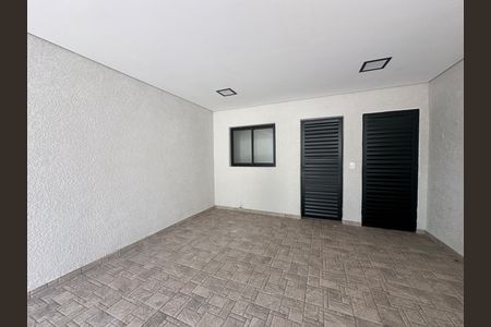 Casa de condomínio à venda com 178m², 3 quartos e 2 vagasGaragem