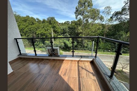 Casa de condomínio à venda com 178m², 3 quartos e 2 vagasVaranda