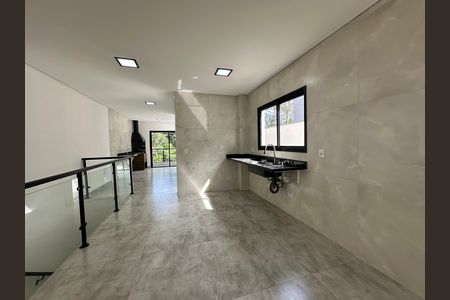 Casa de condomínio à venda com 178m², 3 quartos e 2 vagasCozinha