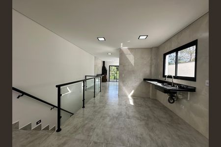 Casa de condomínio à venda com 178m², 3 quartos e 2 vagasCozinha