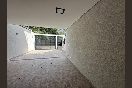 Casa de condomínio à venda com 178m², 3 quartos e 2 vagasGaragem