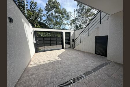 Casa de condomínio à venda com 178m², 3 quartos e 2 vagasGaragem