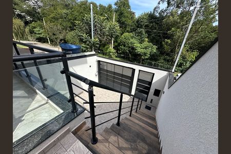 Casa de condomínio à venda com 178m², 3 quartos e 2 vagasQuintal