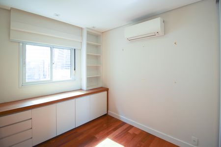 Apartamento à venda com 112m², 3 quartos e 2 vagas Apartamento à venda com 112m², 3 quartos e 2 vagasQuarto 2