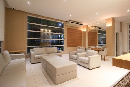 Apartamento à venda com 112m², 3 quartos e 2 vagas Apartamento à venda com 112m², 3 quartos e 2 vagasÁrea comum - Salão de festas 2