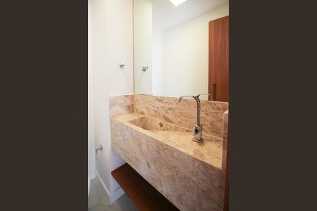 Apartamento à venda com 112m², 3 quartos e 2 vagas Apartamento à venda com 112m², 3 quartos e 2 vagasLavabo