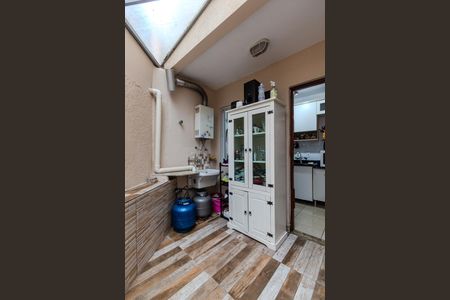Casa de condomínio à venda com 128m², 2 quartos e 1 vagaÁrea de Serviço