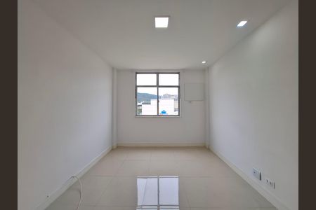 Apartamento para alugar com 90m², 2 quartos e 2 vagasSuíte 