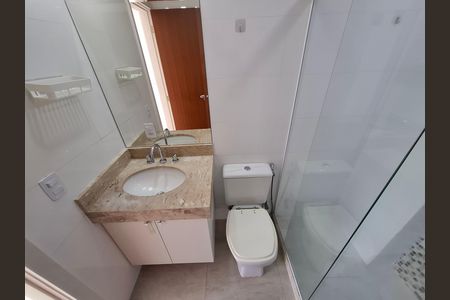 Apartamento para alugar com 90m², 2 quartos e 2 vagasBanheiro da suíte 