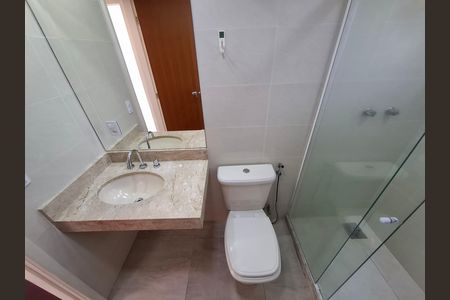 Apartamento para alugar com 90m², 2 quartos e 2 vagasBanheiro 