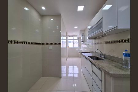 Apartamento para alugar com 90m², 2 quartos e 2 vagasCozinha 