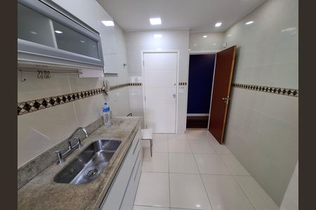 Apartamento para alugar com 90m², 2 quartos e 2 vagasCozinha 