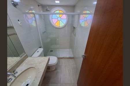Apartamento para alugar com 90m², 2 quartos e 2 vagasBanheiro