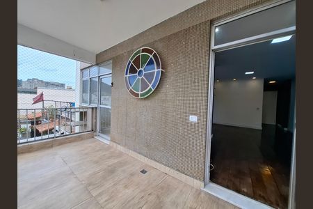 Apartamento para alugar com 90m², 2 quartos e 2 vagasVaranda 
