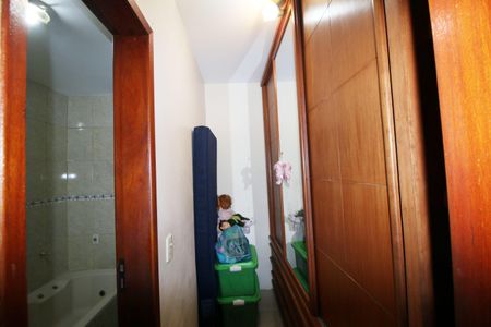 Casa à venda com 204m², 2 quartos e 1 vagaCloset