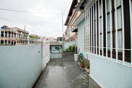 Casa à venda com 204m², 2 quartos e 1 vagaQuintal frente