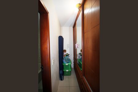 Casa à venda com 204m², 2 quartos e 1 vagaCloset