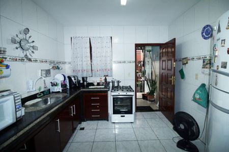 Casa à venda com 204m², 2 quartos e 1 vagaCozinha