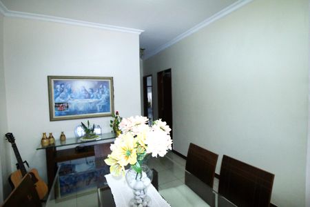 Casa à venda com 204m², 2 quartos e 1 vagaSala de Jantar