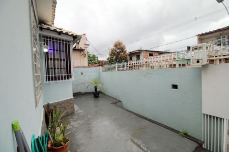 Casa à venda com 204m², 2 quartos e 1 vagaQuintal frente