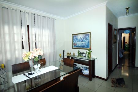 Casa à venda com 204m², 2 quartos e 1 vagaSala de Jantar