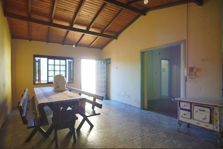 Casa para alugar com 154m², 2 quartos e 2 vagasCozinha