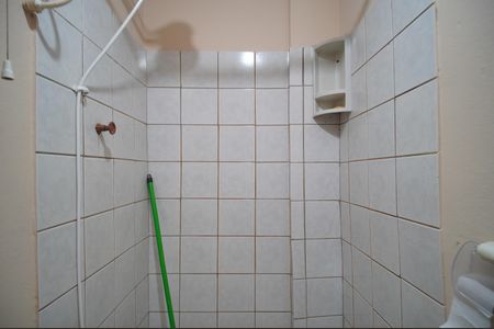 Casa para alugar com 154m², 2 quartos e 2 vagasBanheiro 
