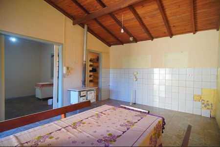 Casa para alugar com 154m², 2 quartos e 2 vagasCozinha