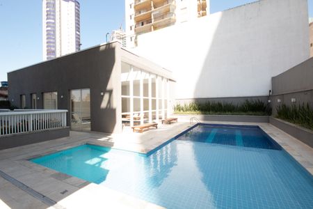 Apartamento à venda com 86m², 2 quartos e 2 vagas Apartamento à venda com 86m², 2 quartos e 2 vagasÁrea comum - Piscina