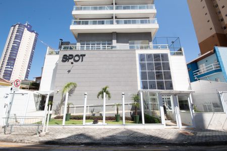 Apartamento à venda com 86m², 2 quartos e 2 vagas Apartamento à venda com 86m², 2 quartos e 2 vagasFachada