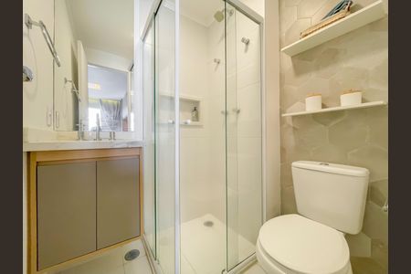 Apartamento à venda com 86m², 2 quartos e 2 vagas Apartamento à venda com 86m², 2 quartos e 2 vagasBanheiro da Suíte