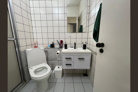 Apartamento à venda com 54m², 2 quartos e 1 vaga Apartamento à venda com 54m², 2 quartos e 1 vagaBanheiro