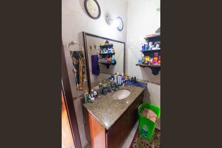 Casa à venda com 360m², 3 quartos e 2 vagas Casa à venda com 360m², 3 quartos e 2 vagasBanheiro da Suíte 1