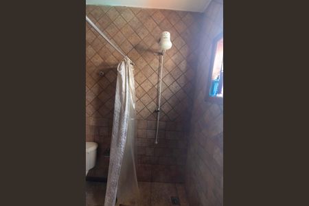 Casa à venda com 360m², 3 quartos e 2 vagas Casa à venda com 360m², 3 quartos e 2 vagasBanheiro da Suíte 2