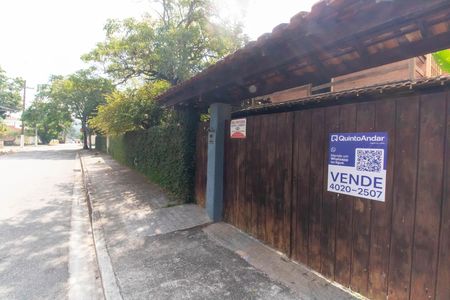 Casa à venda com 360m², 3 quartos e 2 vagas Casa à venda com 360m², 3 quartos e 2 vagasPlaquinha
