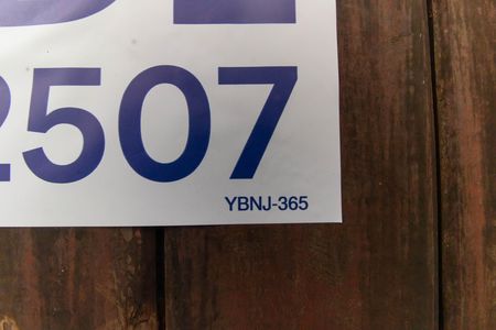 Casa à venda com 360m², 3 quartos e 2 vagas Casa à venda com 360m², 3 quartos e 2 vagasPlaquinha