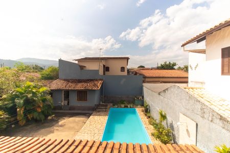Casa à venda com 360m², 3 quartos e 2 vagas Casa à venda com 360m², 3 quartos e 2 vagasVista da Suíte 2