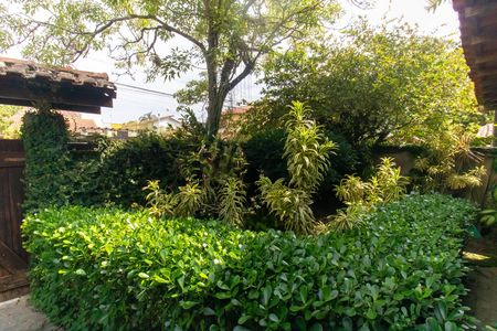 Casa à venda com 360m², 3 quartos e 2 vagas Casa à venda com 360m², 3 quartos e 2 vagasÁrea externa