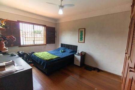 Casa à venda com 360m², 3 quartos e 2 vagas Casa à venda com 360m², 3 quartos e 2 vagasSuíte 2