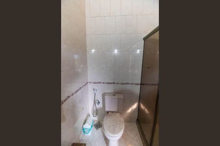 Casa à venda com 360m², 3 quartos e 2 vagas Casa à venda com 360m², 3 quartos e 2 vagasBanheiro da Suíte 1