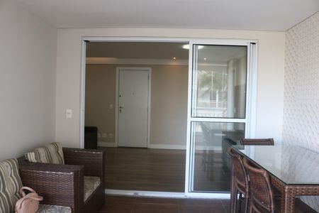 Apartamento para alugar com 93m², 2 quartos e 1 vagaVaranda