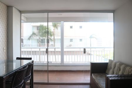 Apartamento para alugar com 93m², 2 quartos e 1 vagaVaranda