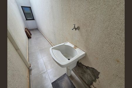 Casa de condomínio para alugar com 200m², 3 quartos e 2 vagasLavanderia