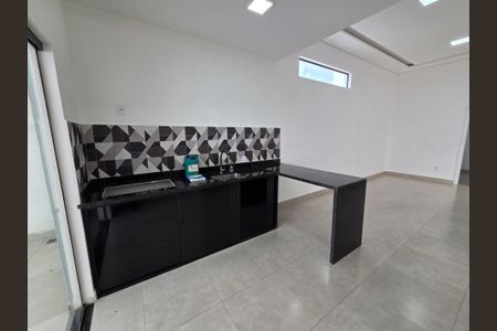Casa de condomínio para alugar com 200m², 3 quartos e 2 vagasCozinha
