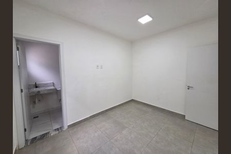 Casa de condomínio para alugar com 200m², 3 quartos e 2 vagasSuíte